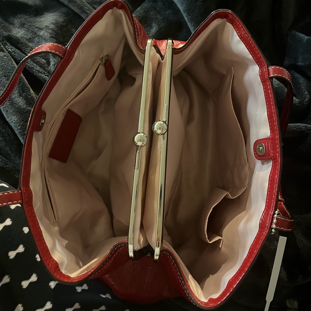 Coach purse - Picture 3 of 5